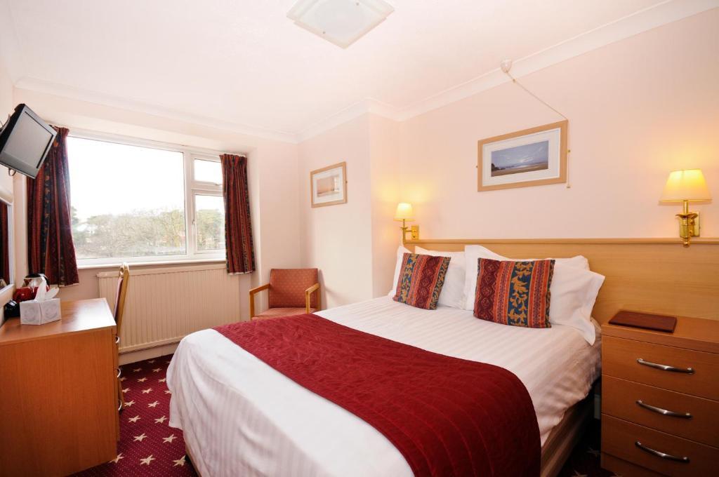 Denewood Hotel Bournemouth Room photo