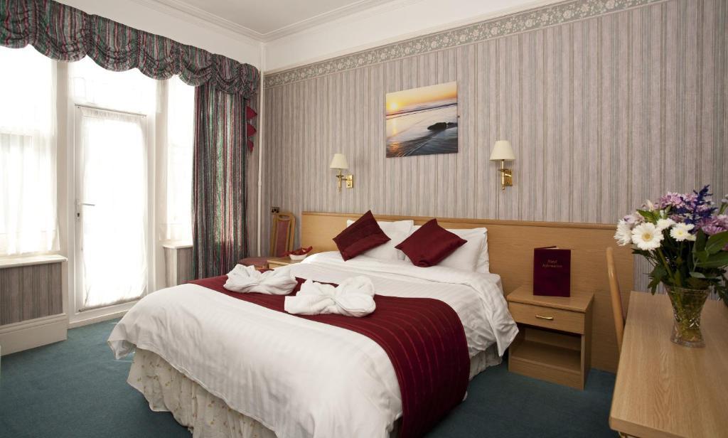Denewood Hotel Bournemouth Room photo